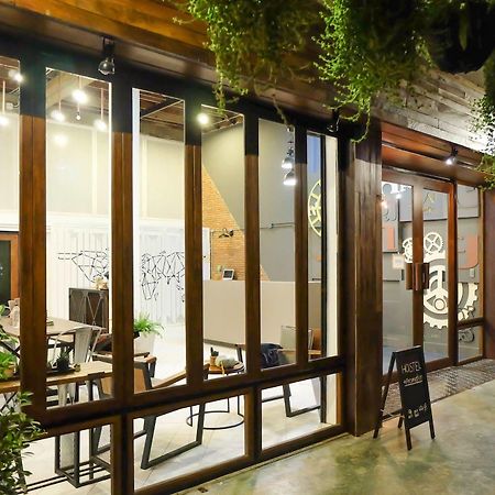 Thai Time Hostel Chiang Mai Ngoại thất bức ảnh