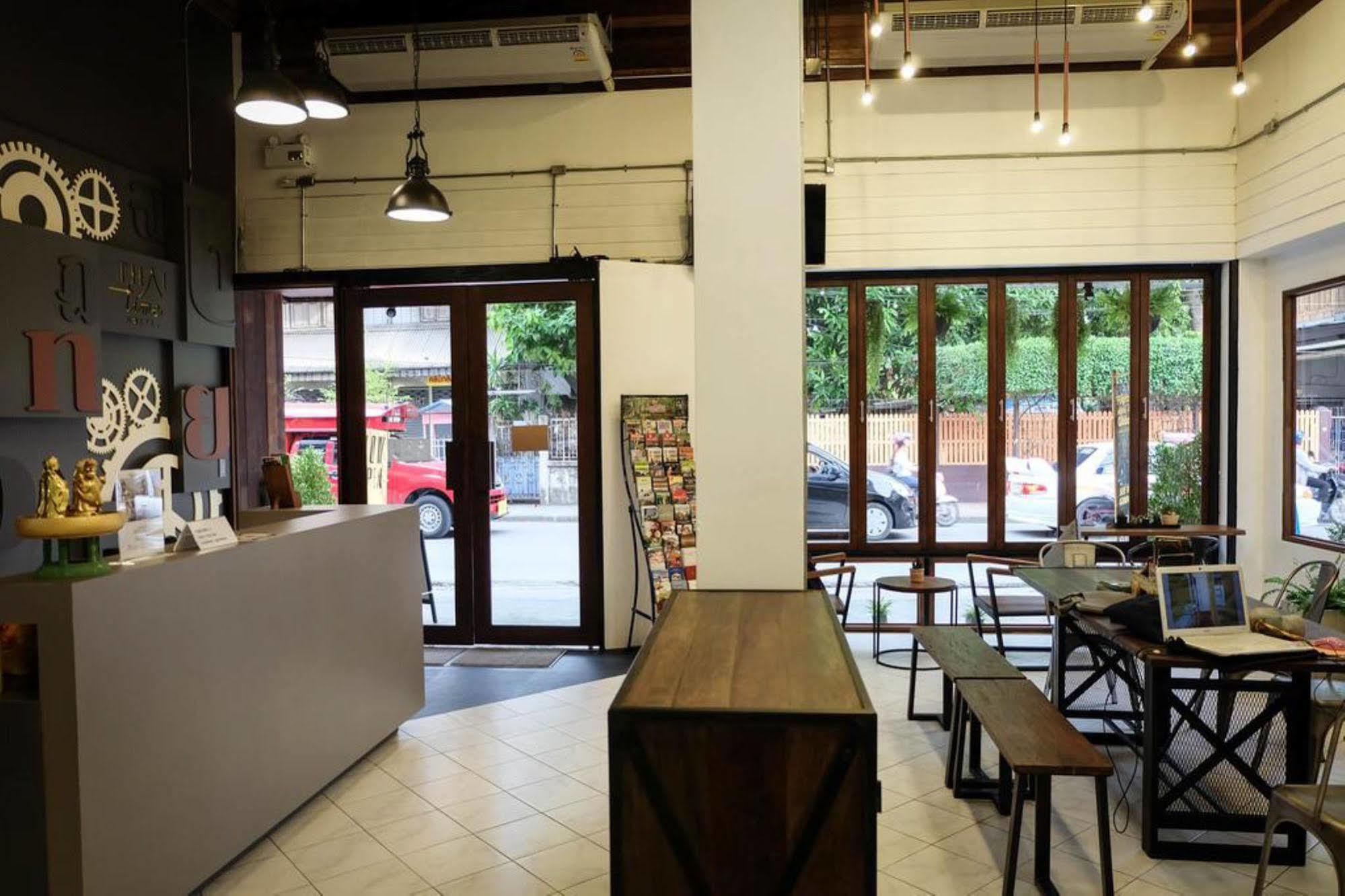 Thai Time Hostel Chiang Mai Ngoại thất bức ảnh
